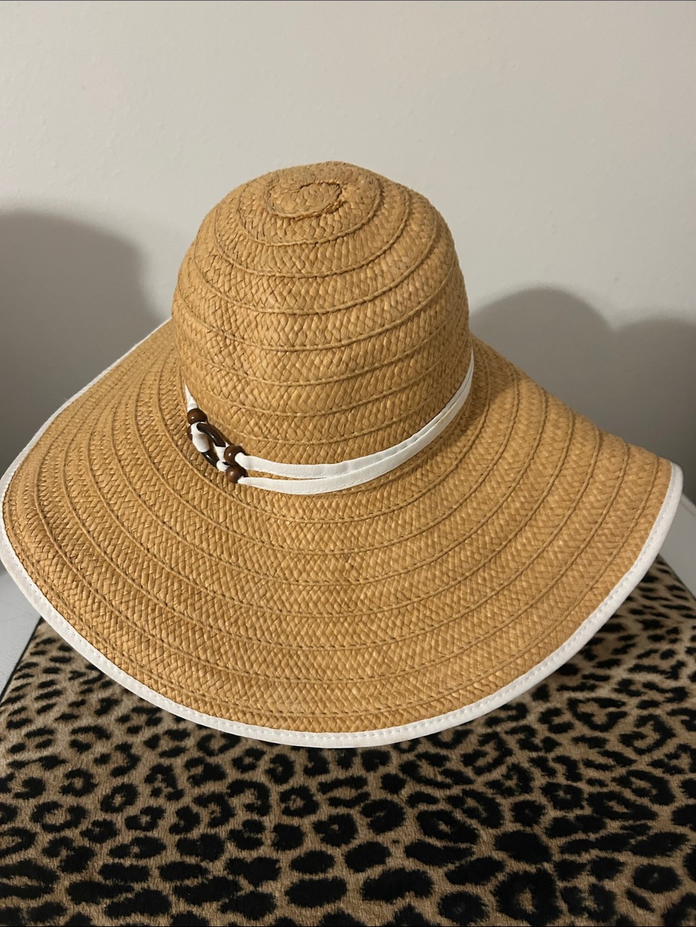 Wide-Brim Paper Braided Sun Hat with White Trim😃.   OS